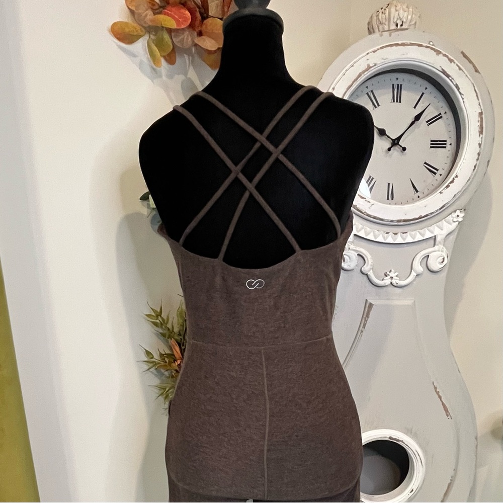 CALIA by Carrie Underwood Lustralux 5" Athletic Romper Bodysuit Brown Medium EUC - Picture 4 of 7
